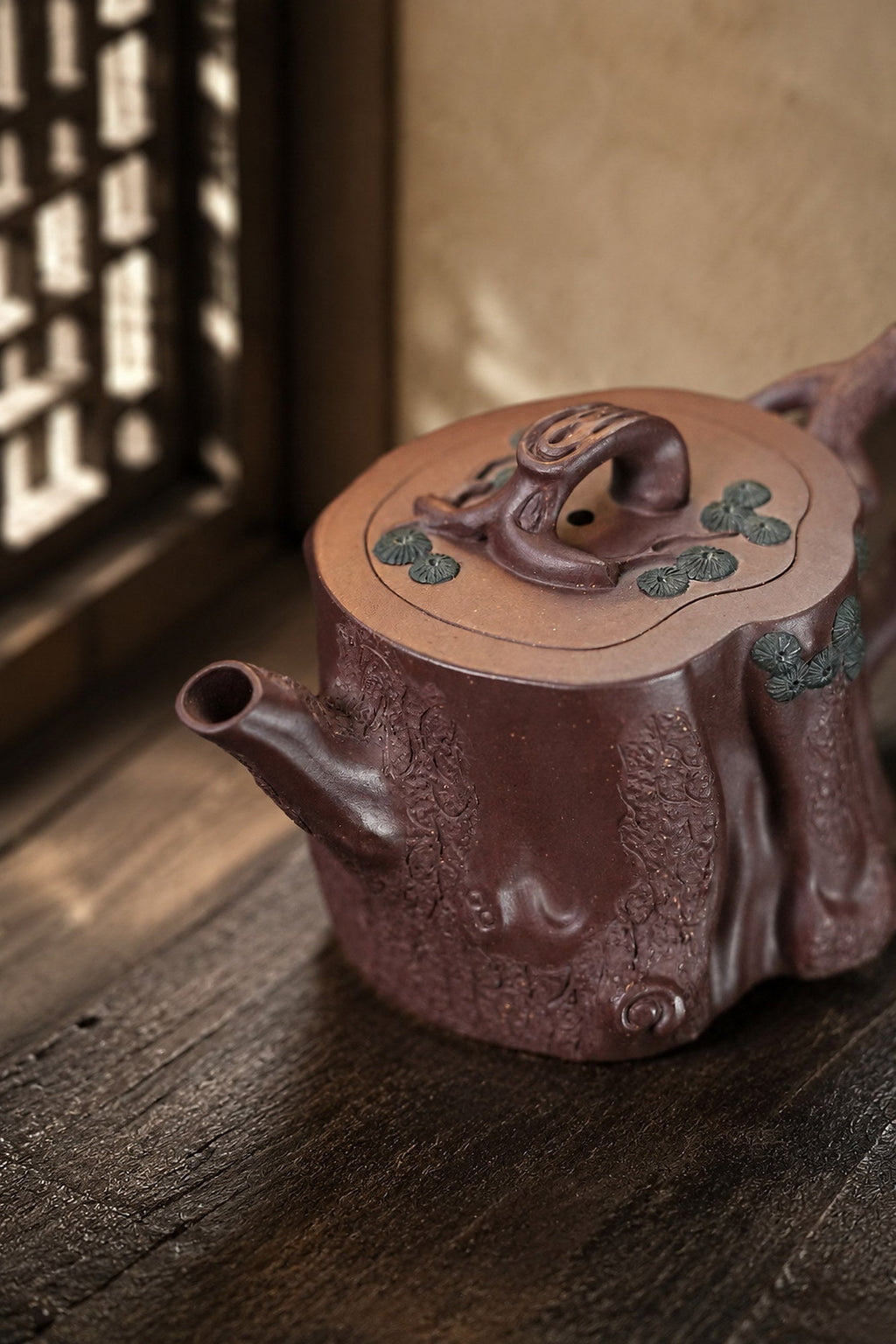 Handmade Sculptural Form Yixing Zisha Teapot – Dicaoqing Zini Clay, 130ml