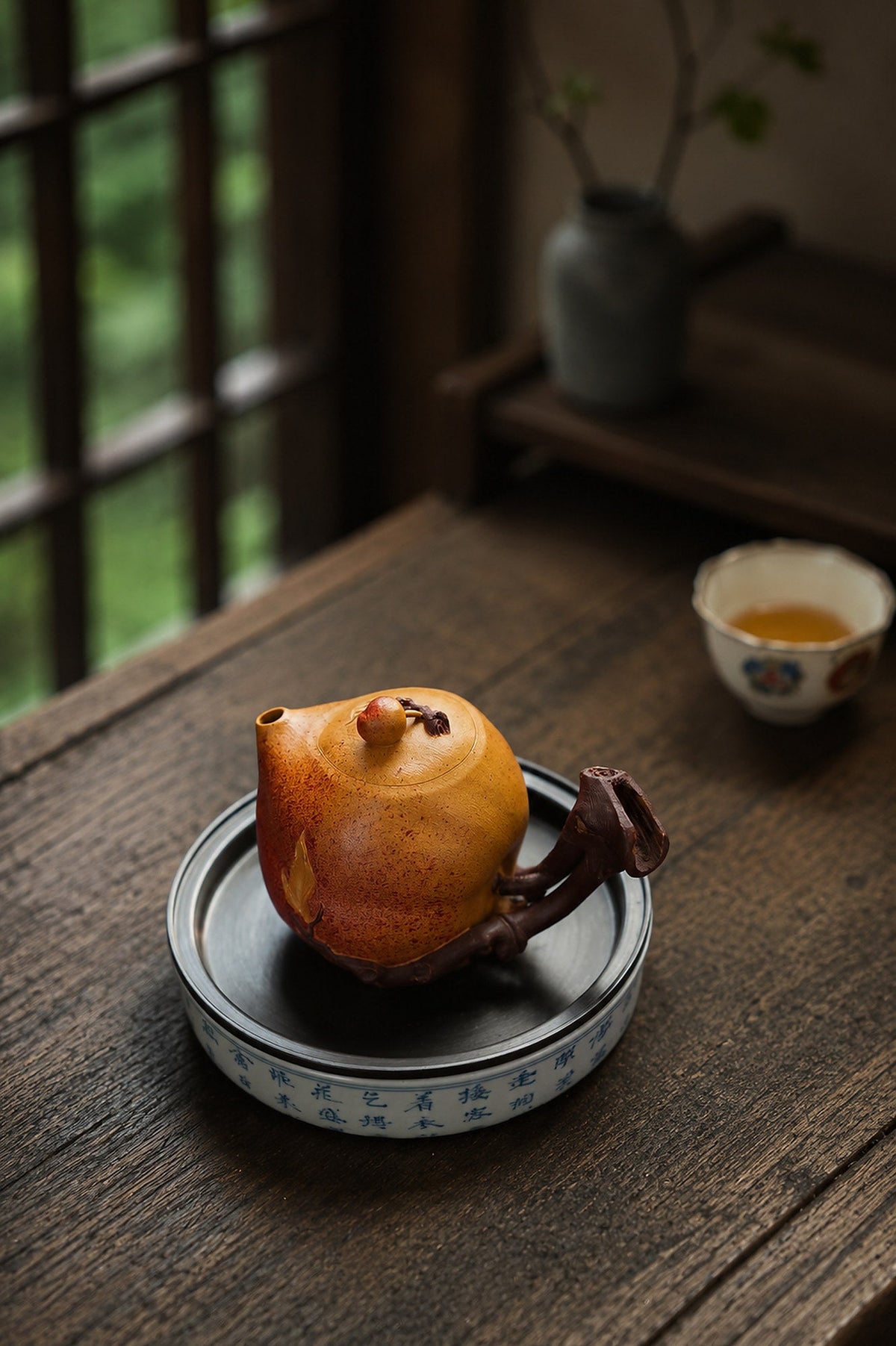 Handmade Sculptural Form Yixing Zisha Teapot – Duanni and Zini Clay, 180ml