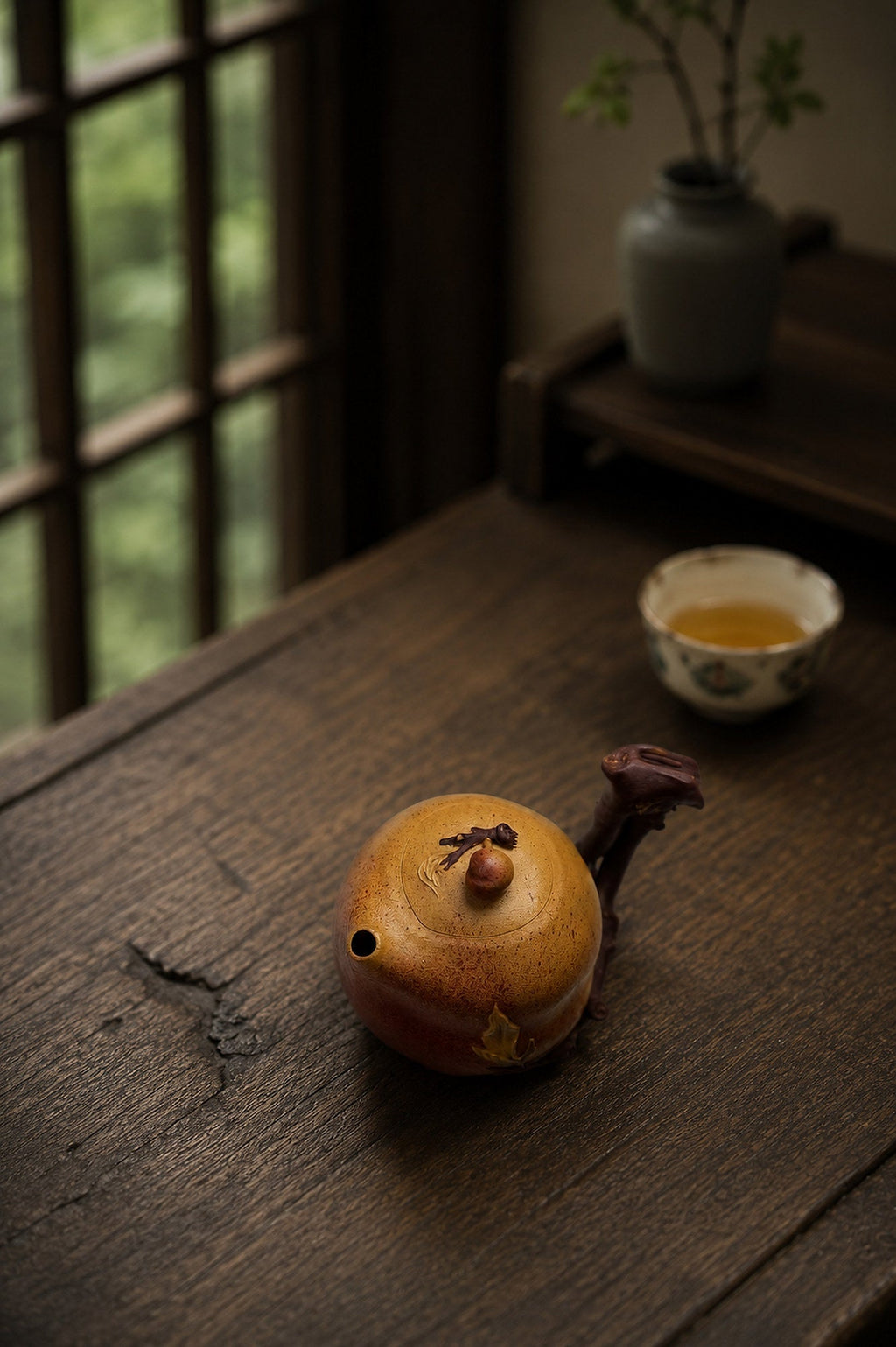 Handmade Sculptural Form Yixing Zisha Teapot – Duanni and Zini Clay, 180ml