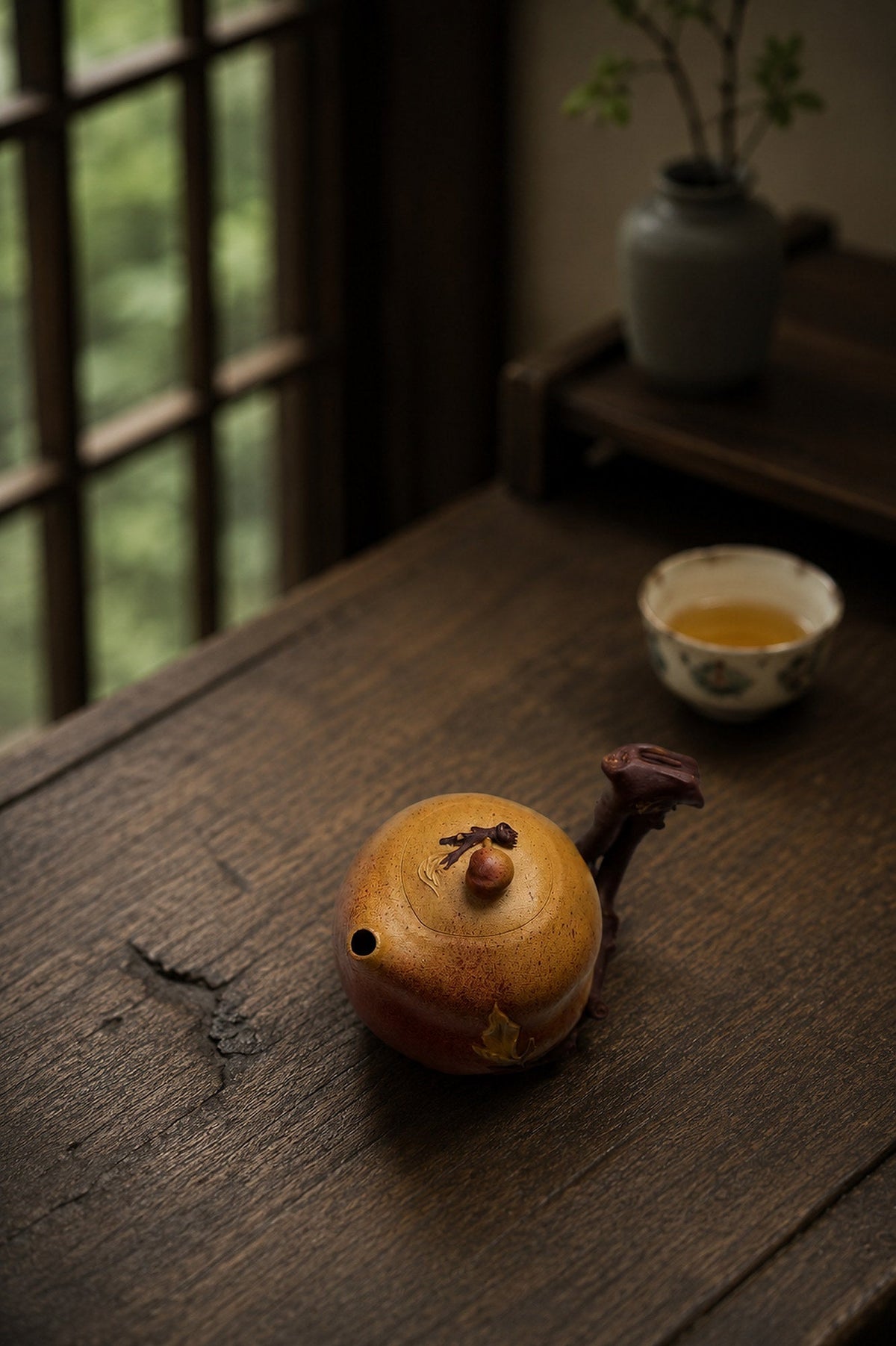 Handmade Sculptural Form Yixing Zisha Teapot – Duanni and Zini Clay, 180ml