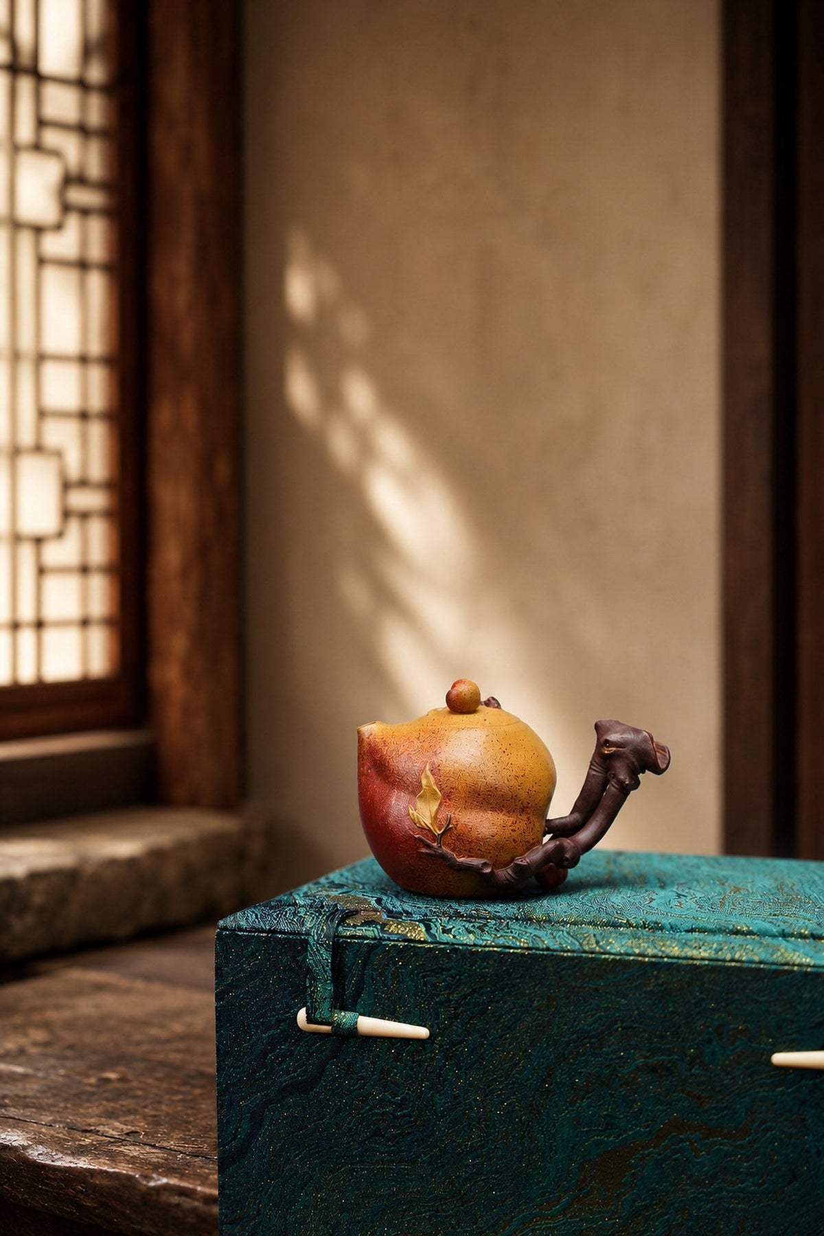 Handmade Sculptural Form Yixing Zisha Teapot – Duanni and Zini Clay, 180ml
