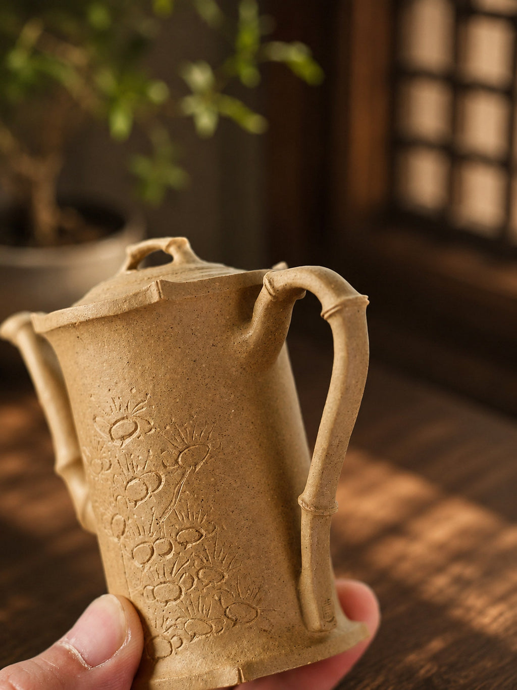 Sculptural Form Yixing Zisha Teapot – Duanni Clay, 135ml