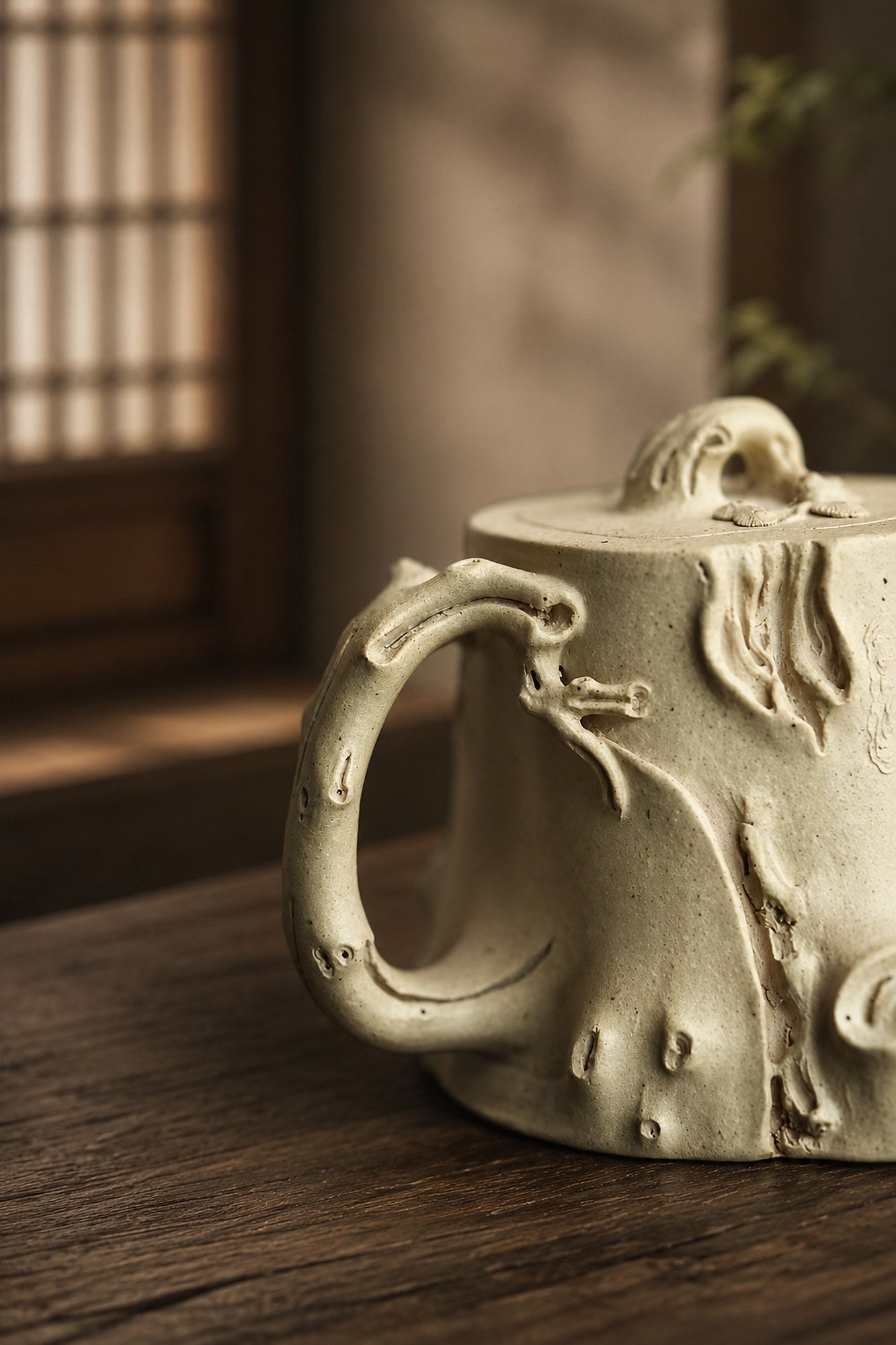 Handmade Sculptural Form Yixing Zisha Teapot – Duanni Clay, 200ml – No. 290