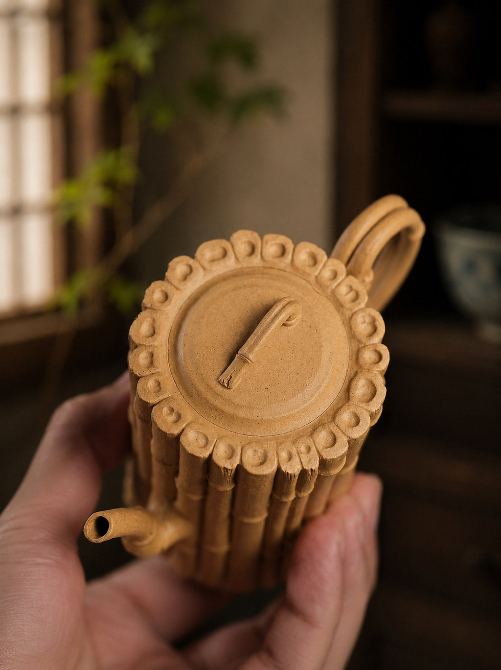 Handmade Sculptural Form Yixing Zisha Teapot – Duanni Clay, 200ml – No. 291