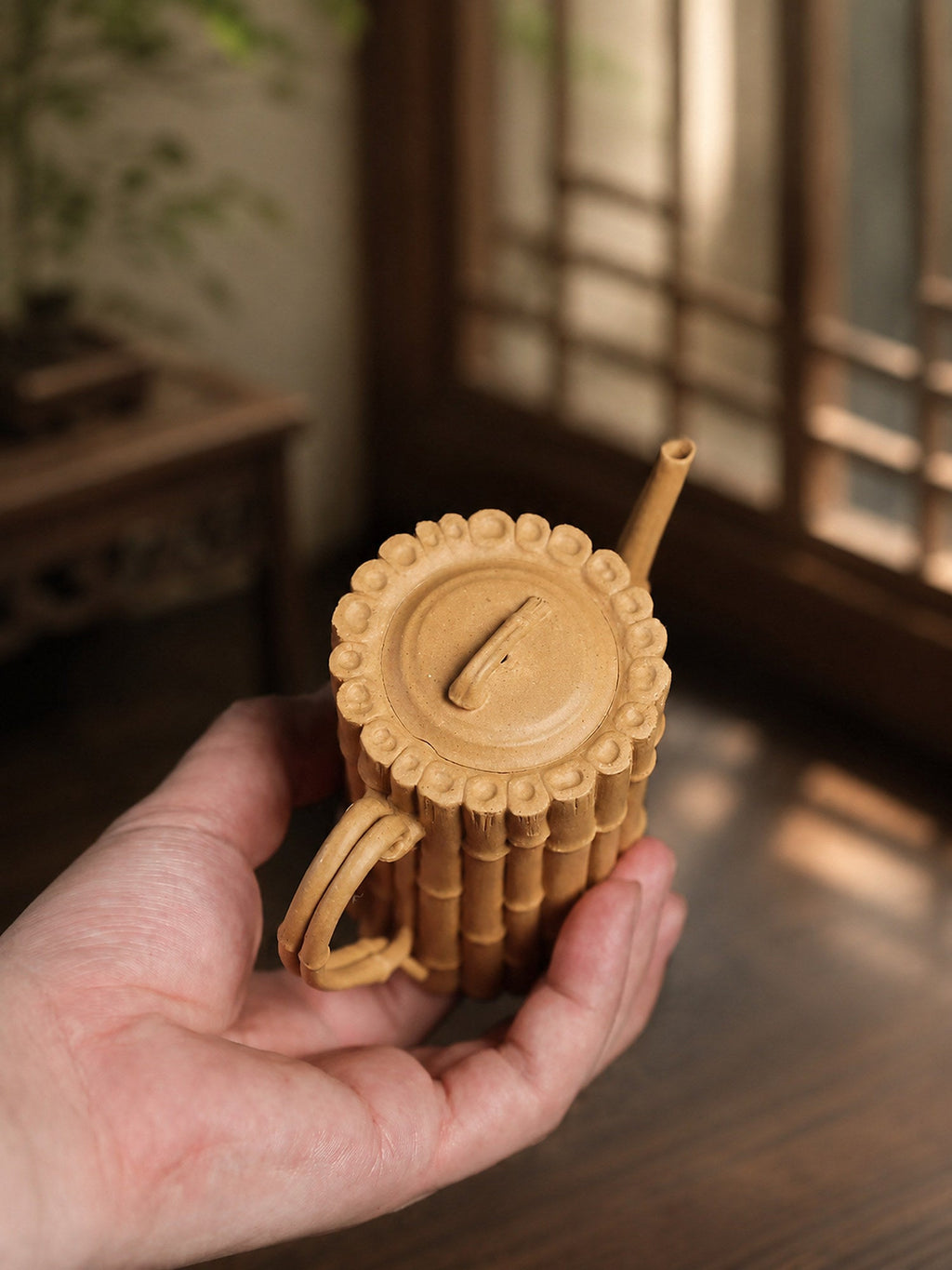 Handmade Sculptural Form Yixing Zisha Teapot – Duanni Clay, 200ml – No. 291