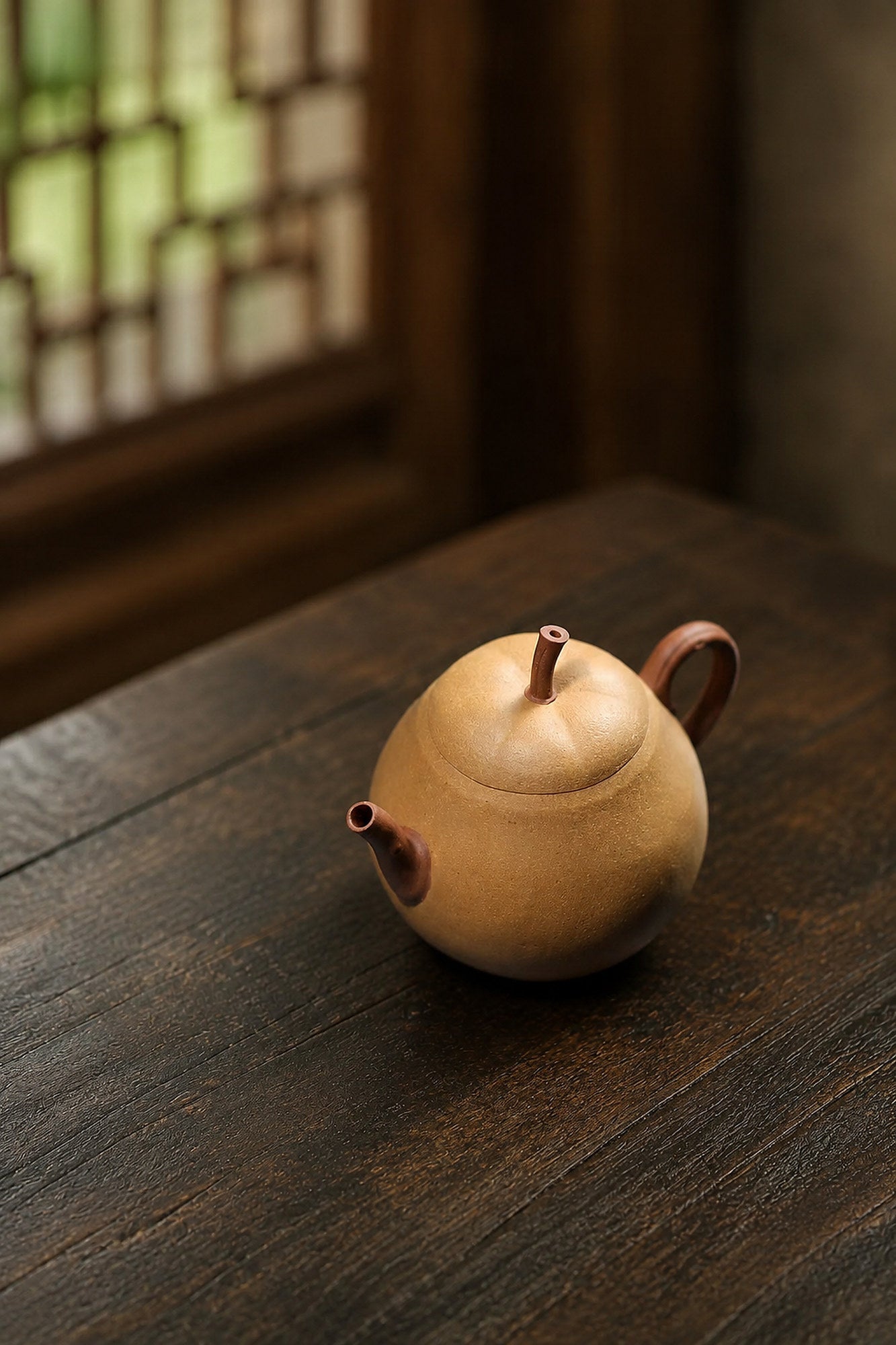 Handmade Sculptural Form Yixing Zisha Teapot – Duanni Clay, 160ml
