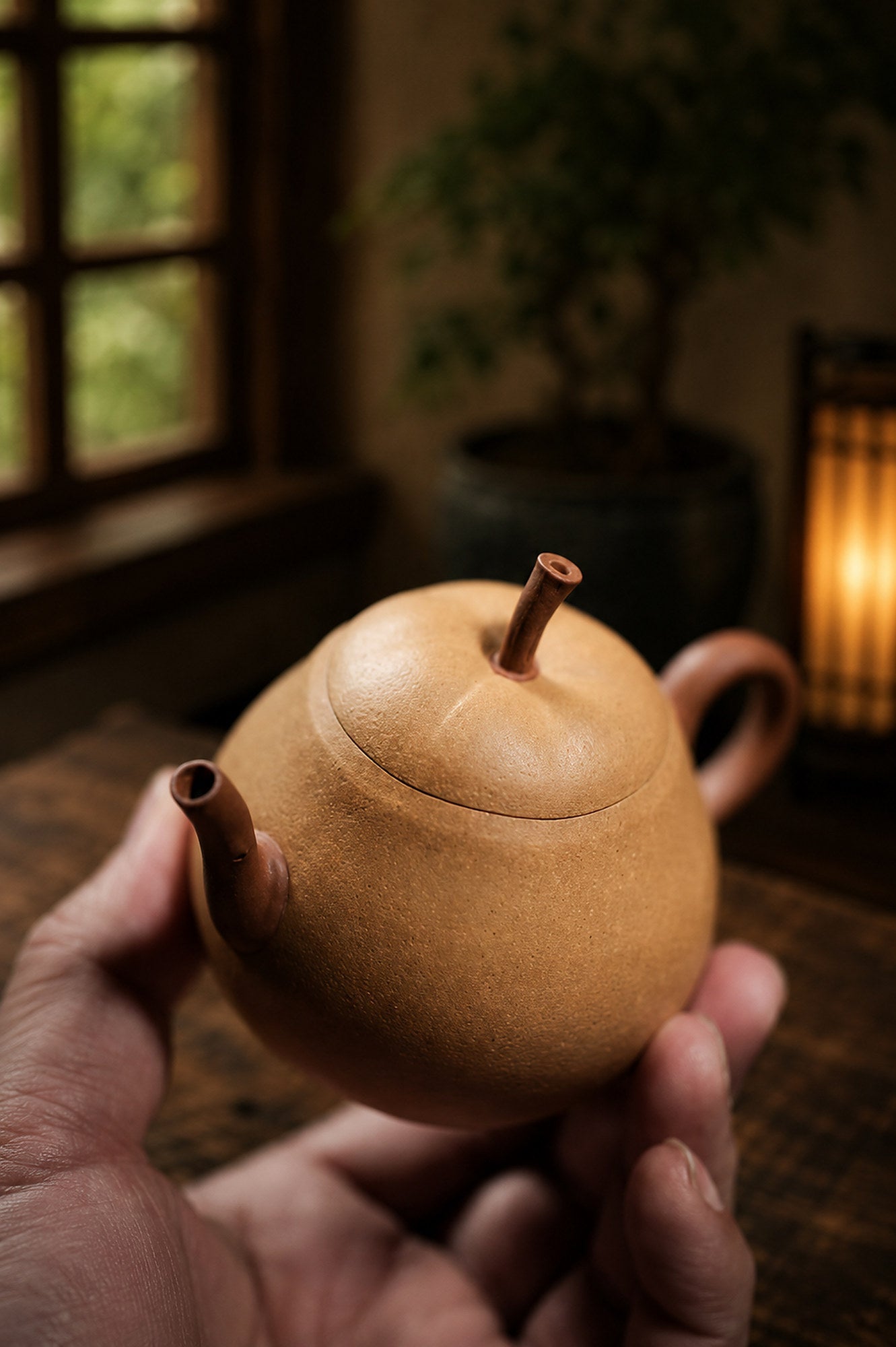 Handmade Sculptural Form Yixing Zisha Teapot – Duanni Clay, 160ml