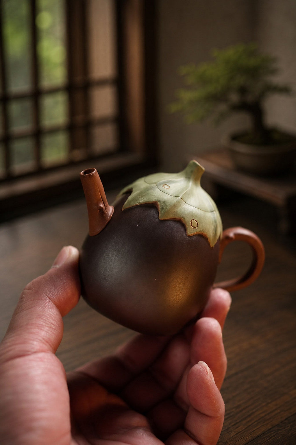 Handmade Sculptural Form Yixing Zisha Teapot – Duanni Clay, 150ml – No. 301