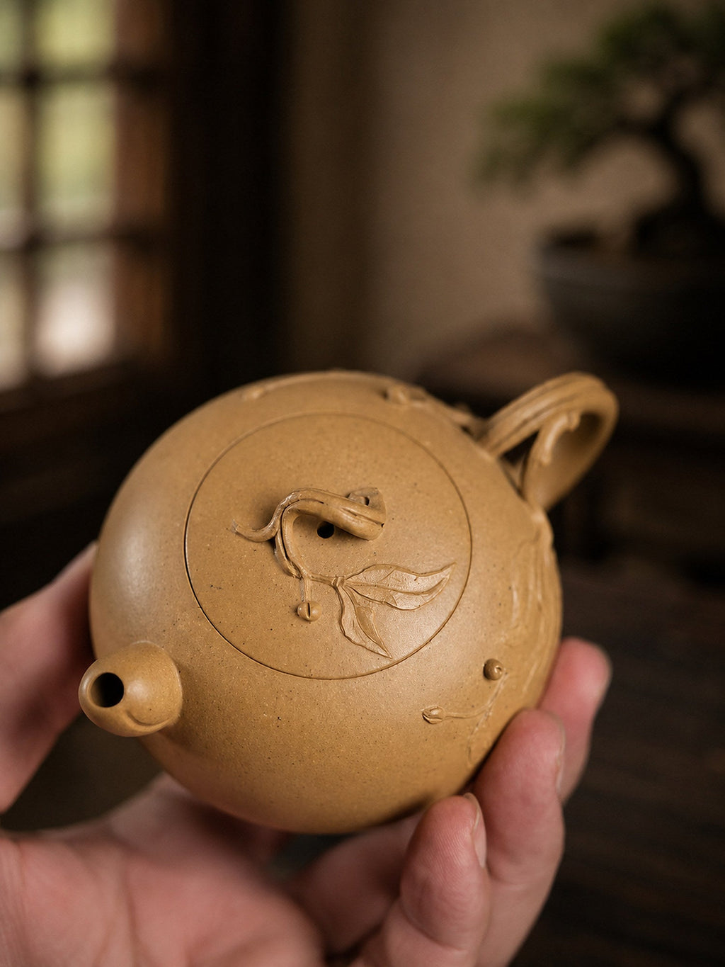 Sculptural Form Yixing Zisha Teapot – Duanni Clay, 100ml