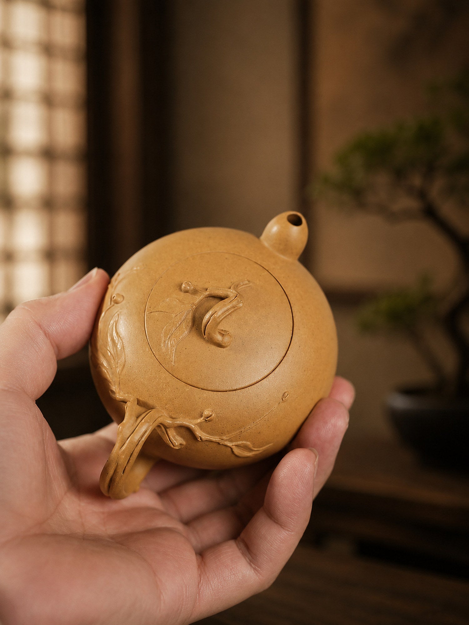 Sculptural Form Yixing Zisha Teapot – Duanni Clay, 100ml
