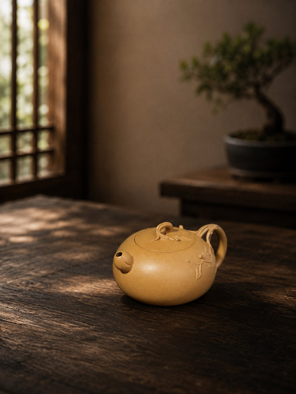 Sculptural Form Yixing Zisha Teapot – Duanni Clay, 100ml