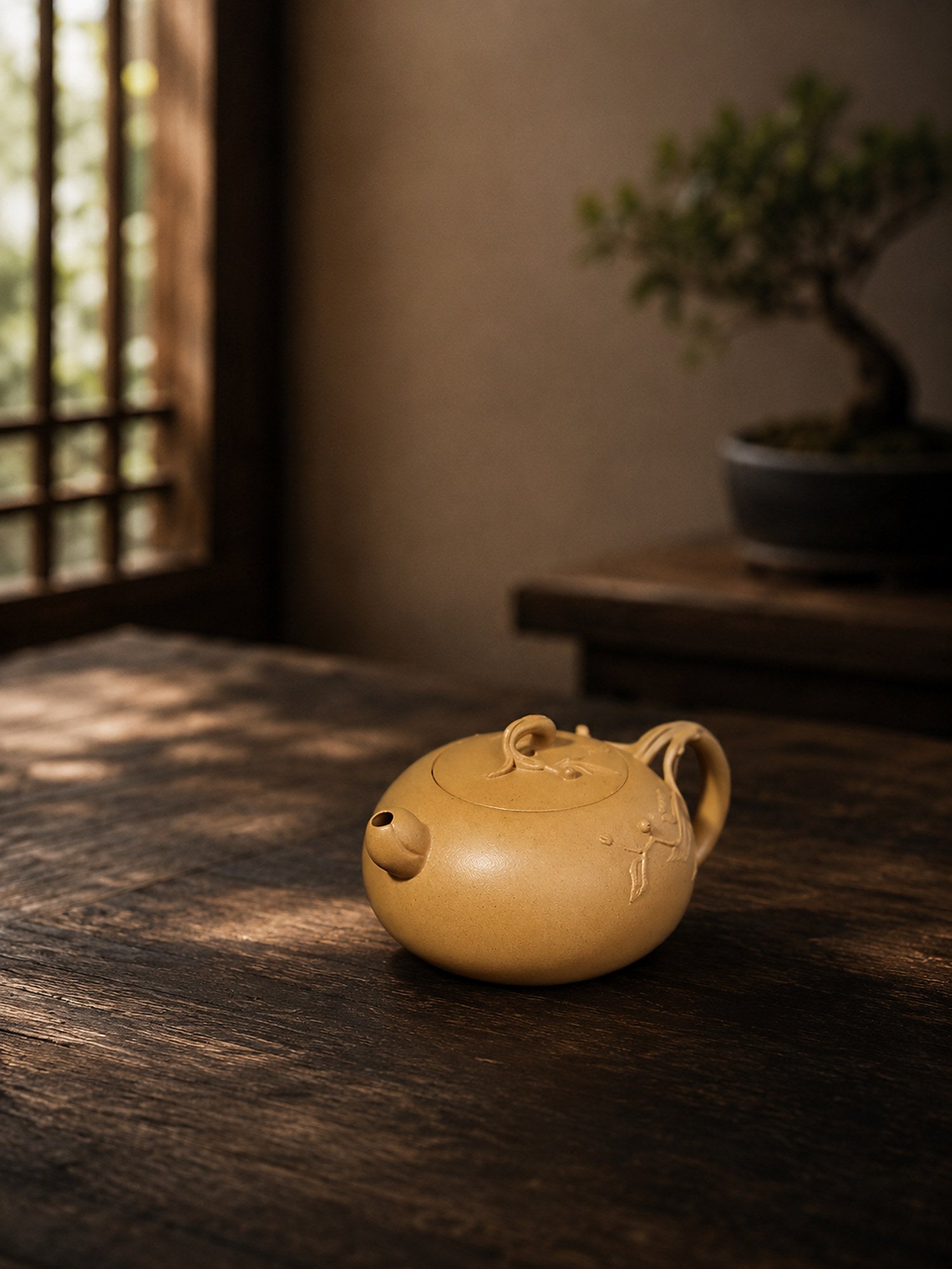 Sculptural Form Yixing Zisha Teapot – Duanni Clay, 100ml
