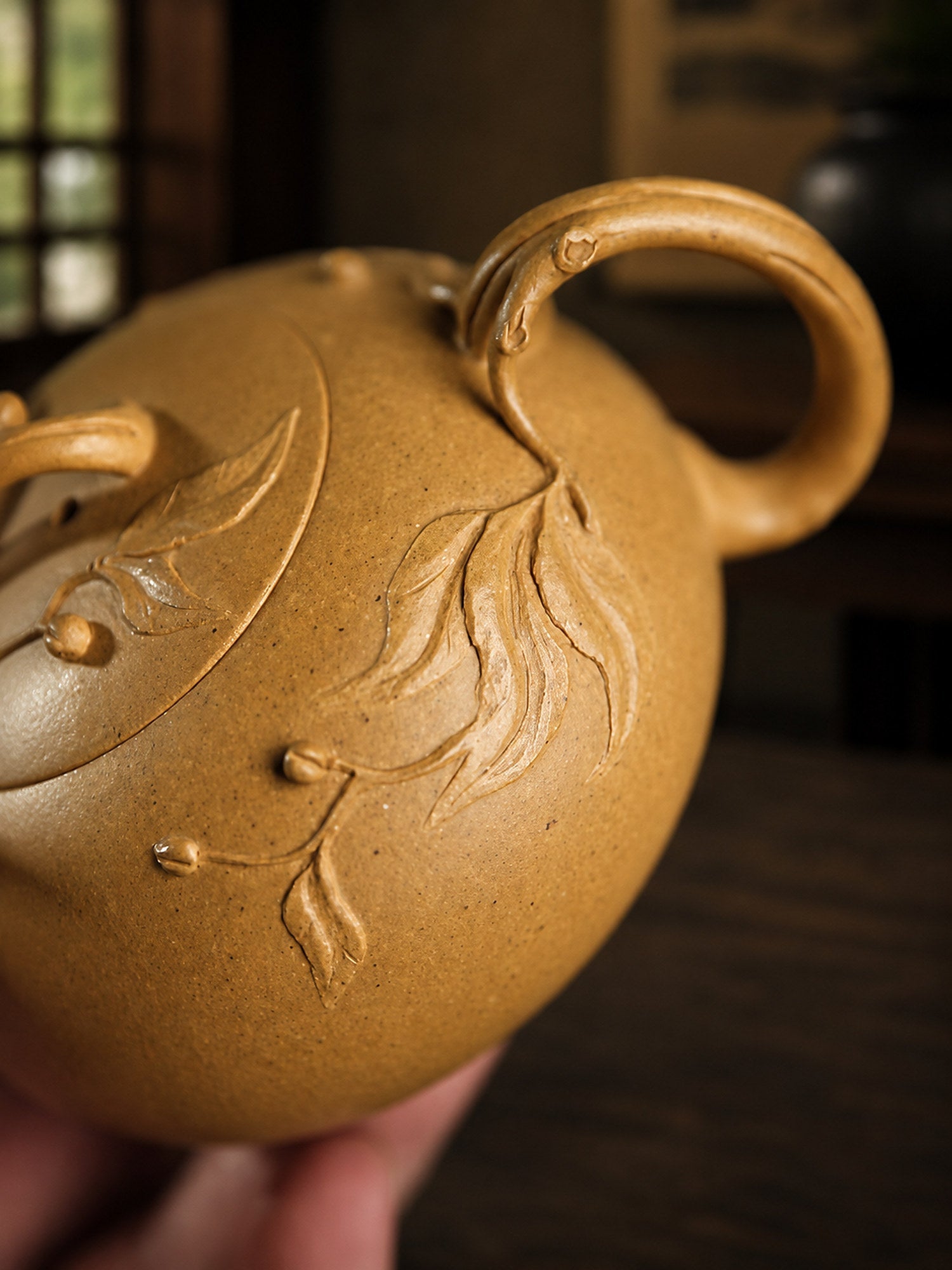 Sculptural Form Yixing Zisha Teapot – Duanni Clay, 100ml