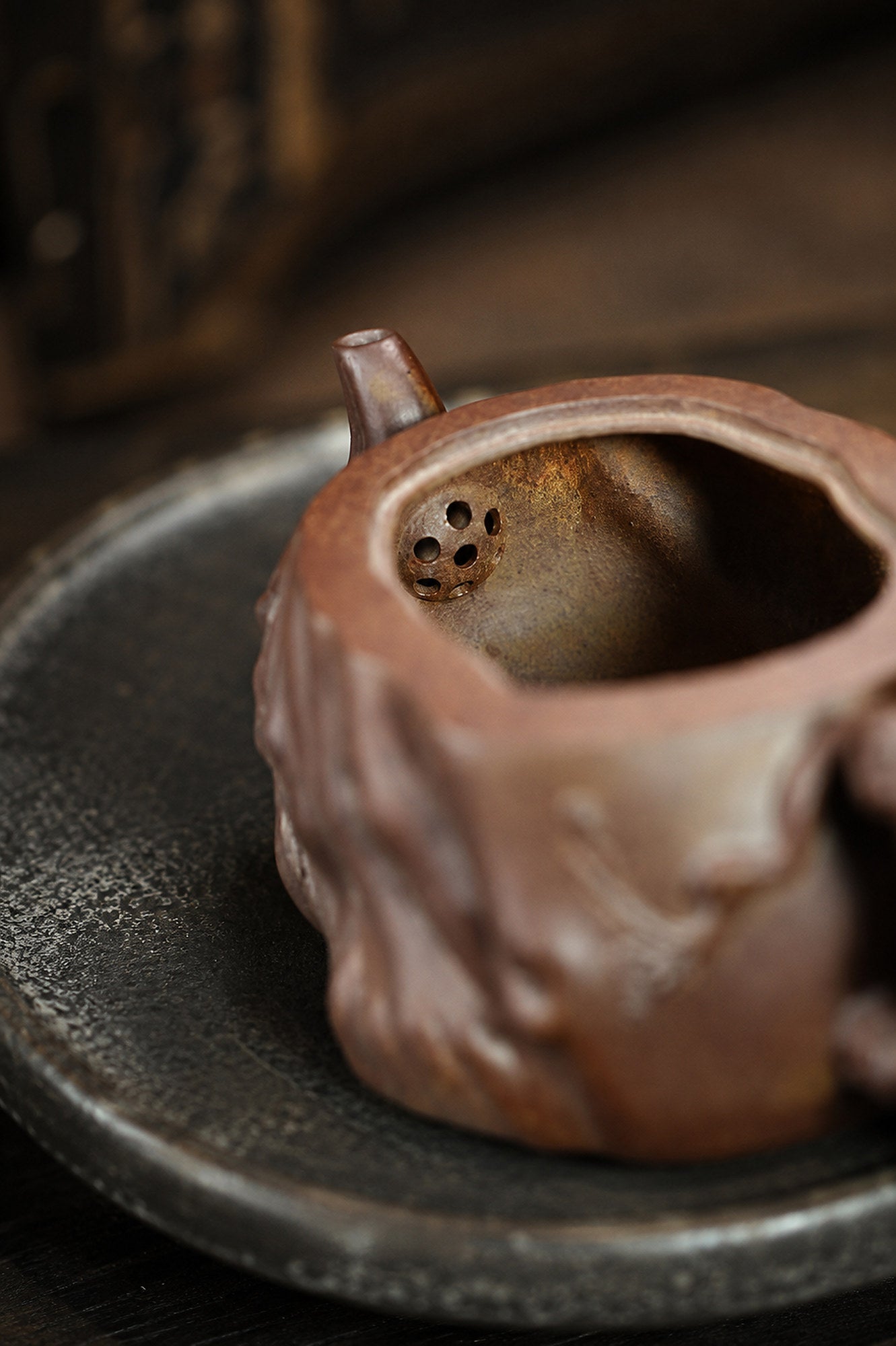 Sculptural Form Yixing Zisha Teapot – Duanni Clay, 140ml
