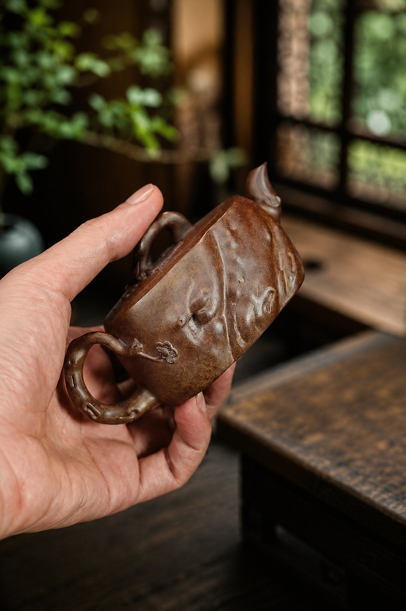 Sculptural Form Yixing Zisha Teapot – Duanni Clay, 140ml