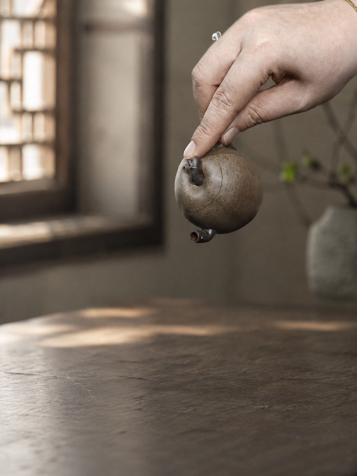 Sculptural Form Yixing Zisha Teapot – Duanni Clay, 80ml