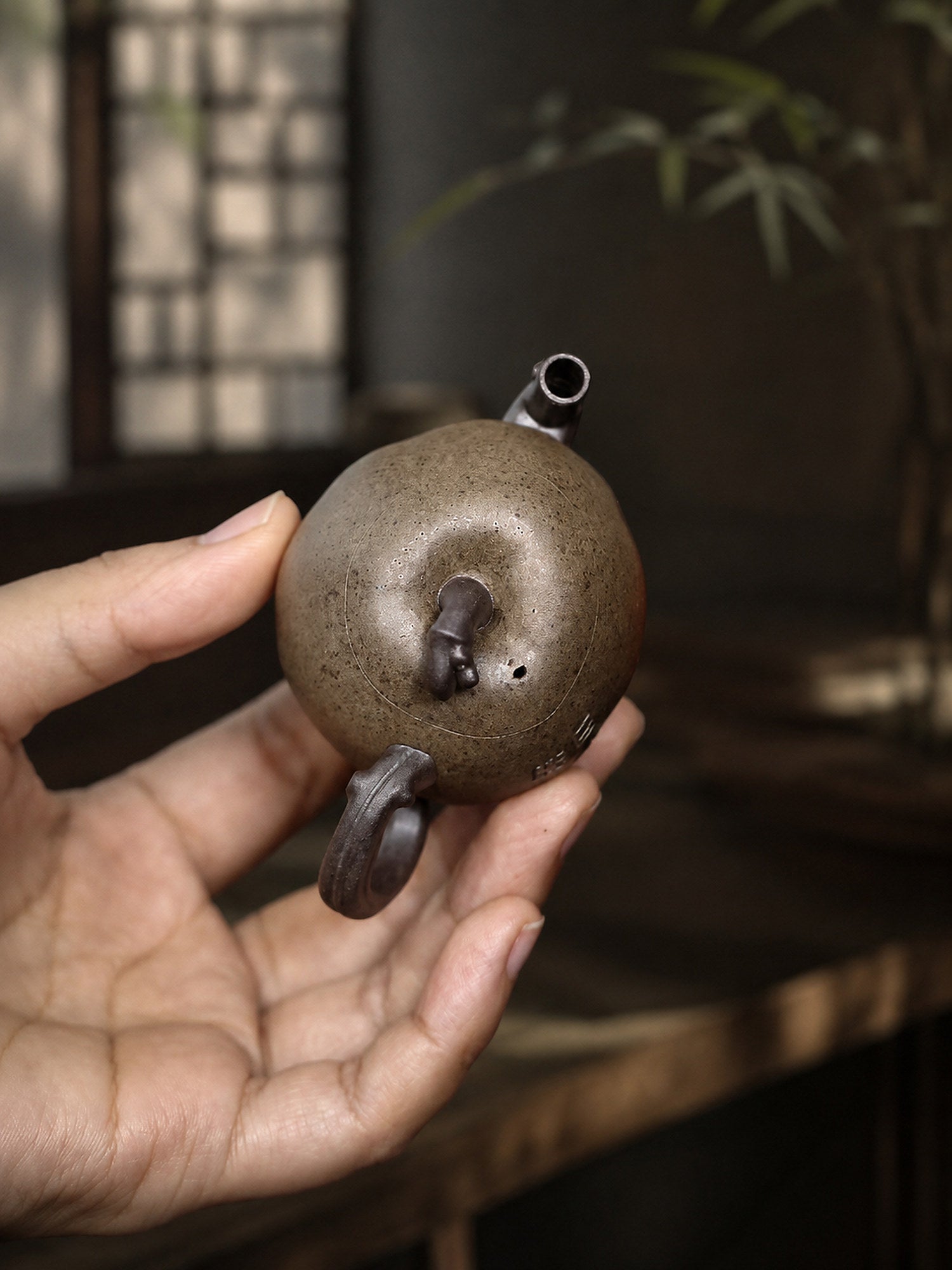 Sculptural Form Yixing Zisha Teapot – Duanni Clay, 80ml
