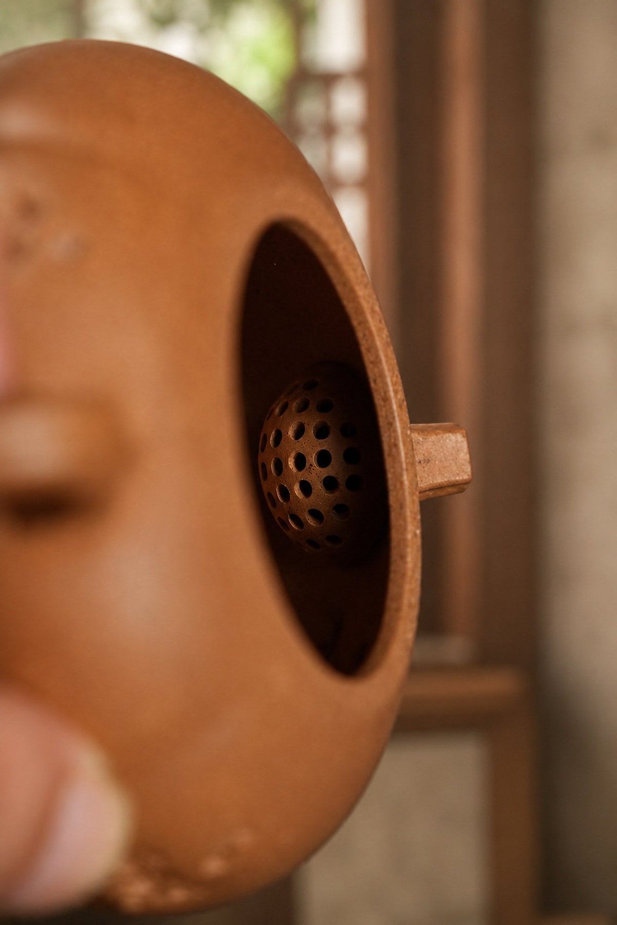 Handmade Sculptural Form Yixing Zisha Teapot – Golden Duanni Clay, 200ml