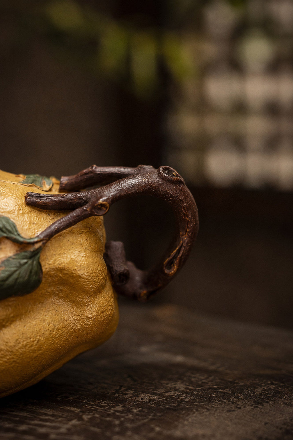 Handmade Sculptural Form Yixing Zisha Teapot – Golden Duanni Clay, 165ml