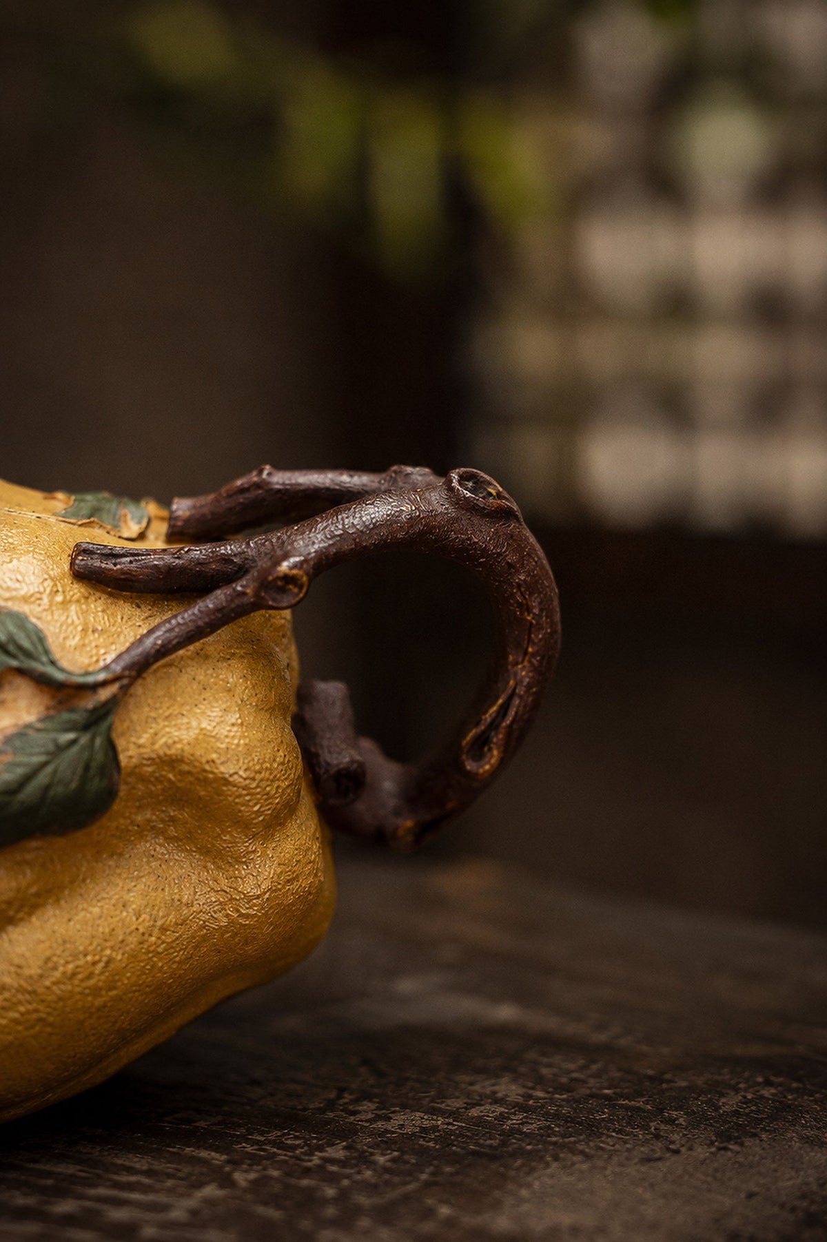 Handmade Sculptural Form Yixing Zisha Teapot – Golden Duanni Clay, 165ml