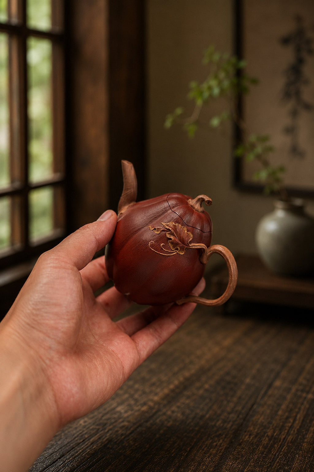 Handmade Sculptural Form Yixing Zisha Teapot – Jiangponi Clay, 180ml – No. 274
