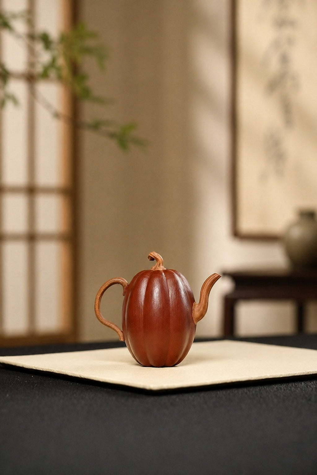 Handmade Sculptural Form Yixing Zisha Teapot – Jiangponi Clay, 208ml