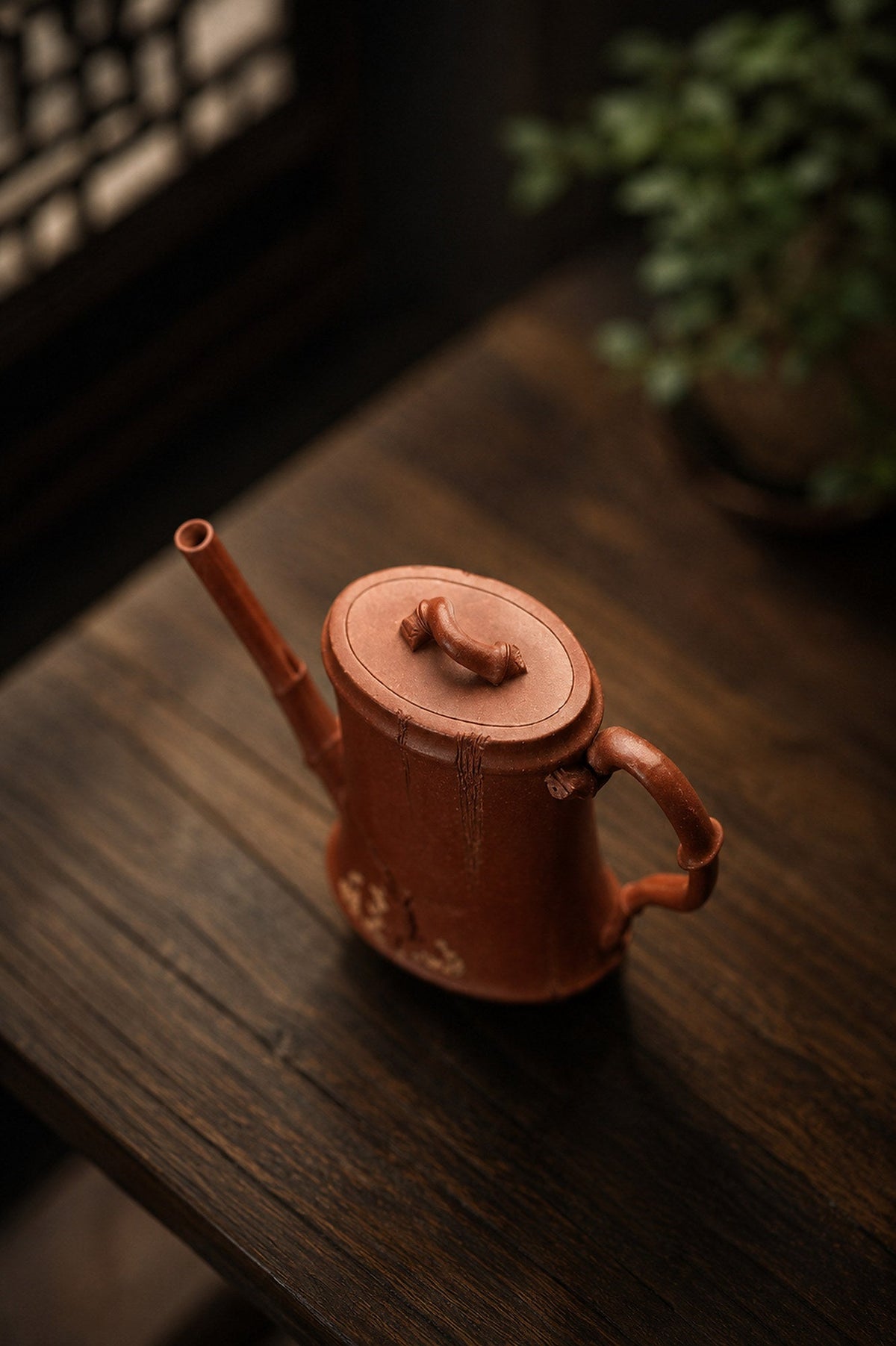 Handmade Sculptural Form Yixing Zisha Teapot – Jiangponi Clay, 130ml
