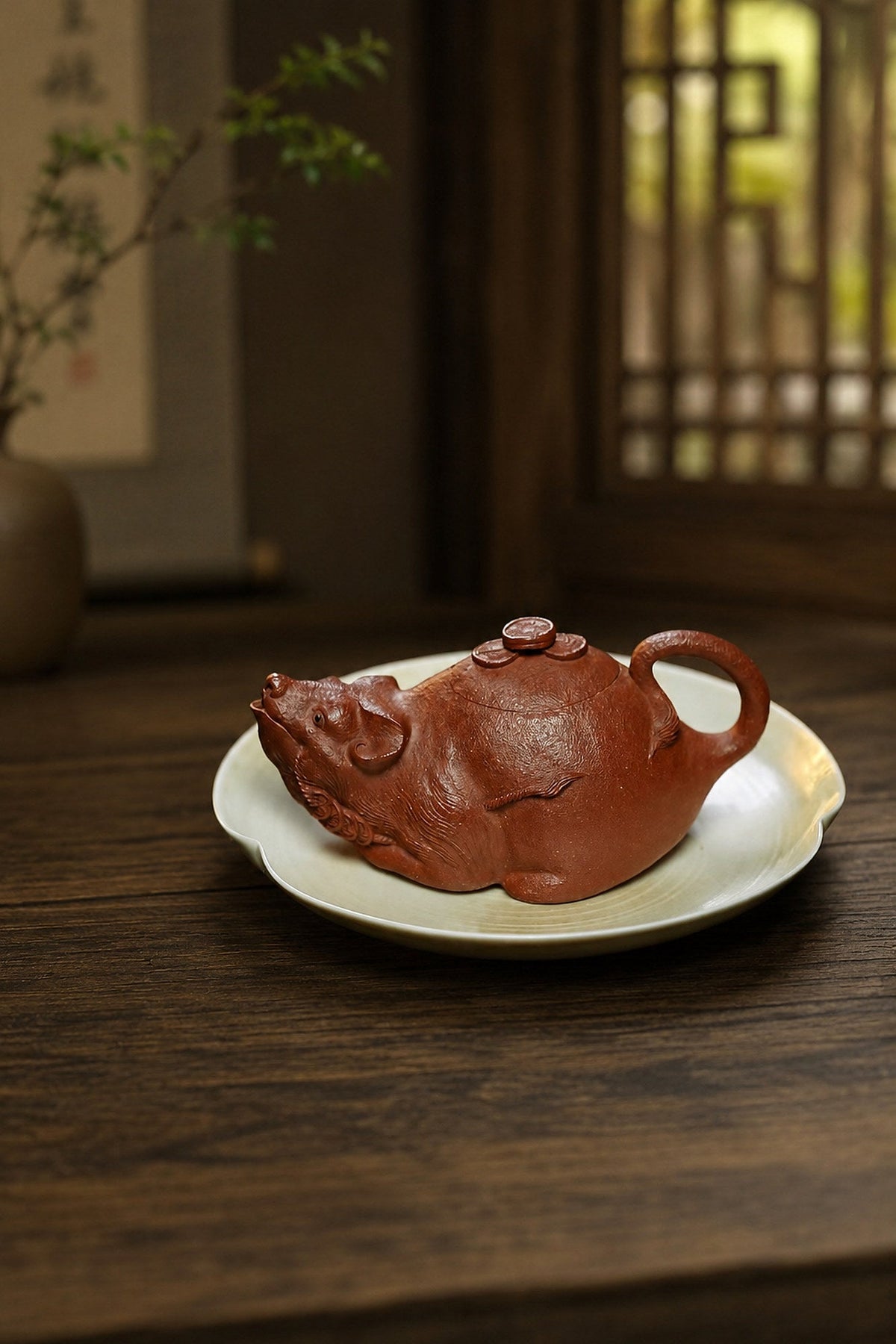 Handmade Sculptural Form Yixing Zisha Teapot – Red Jiangponi Clay, 135ml