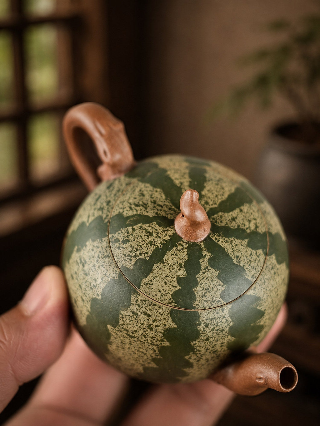 Handmade Sculptural Form Yixing Zisha Teapot – Zini Clay, 100ml – No. 299