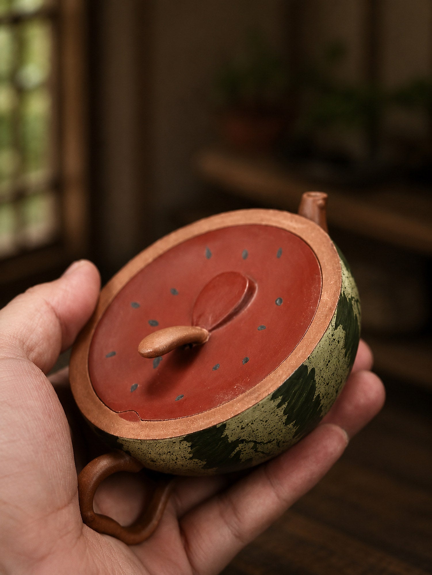 Handmade Sculptural Form Yixing Zisha Teapot – Zini Clay, 150ml