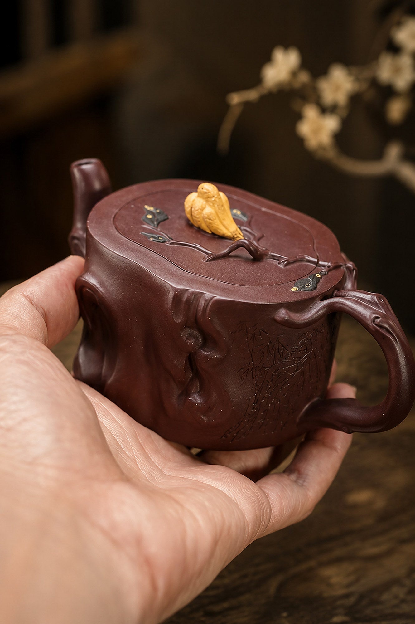 Handmade Sculptural Form Yixing Zisha Teapot – Zini Clay, 220ml