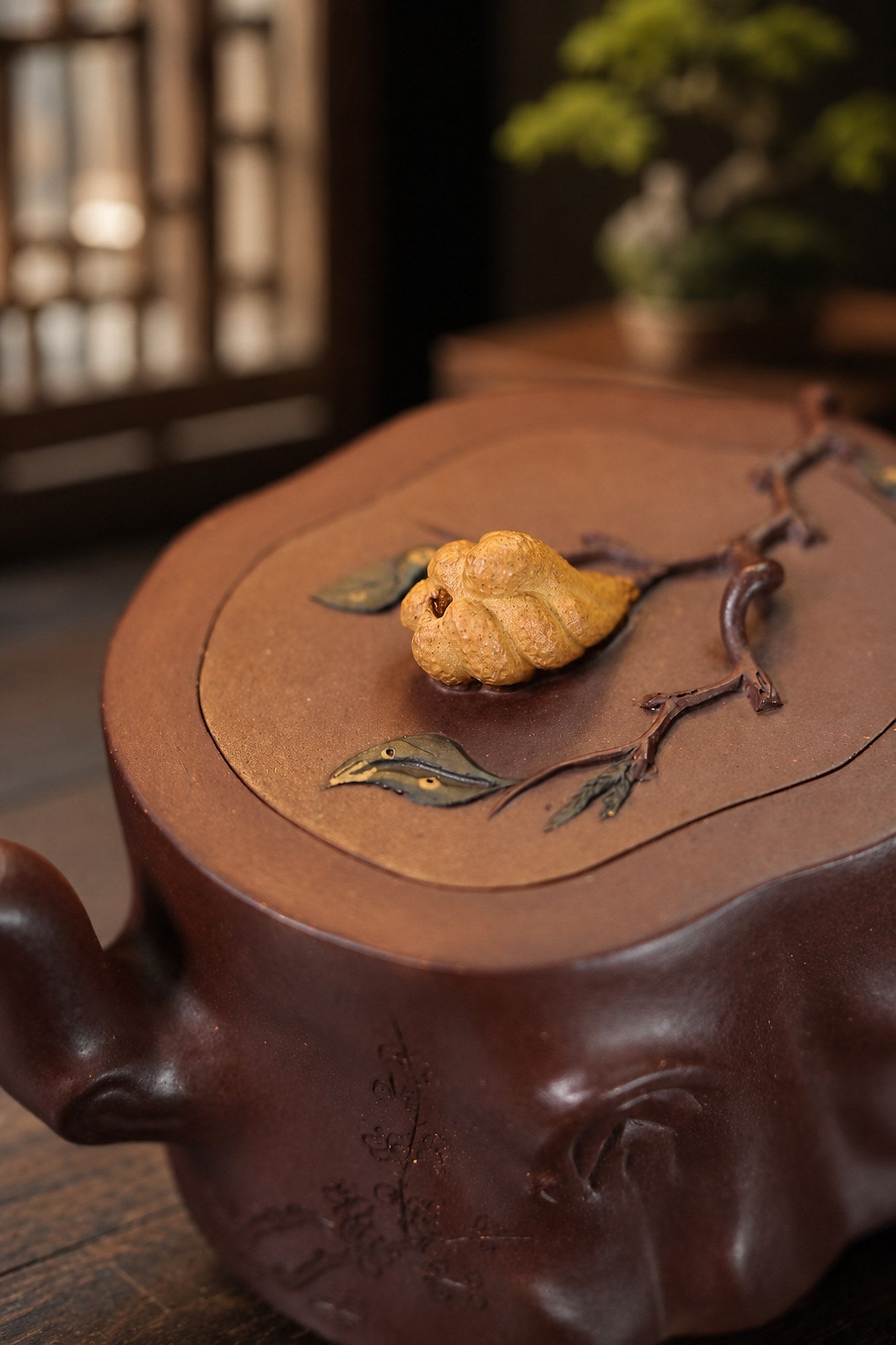 Handmade Sculptural Form Yixing Zisha Teapot – Zini Clay, 220ml