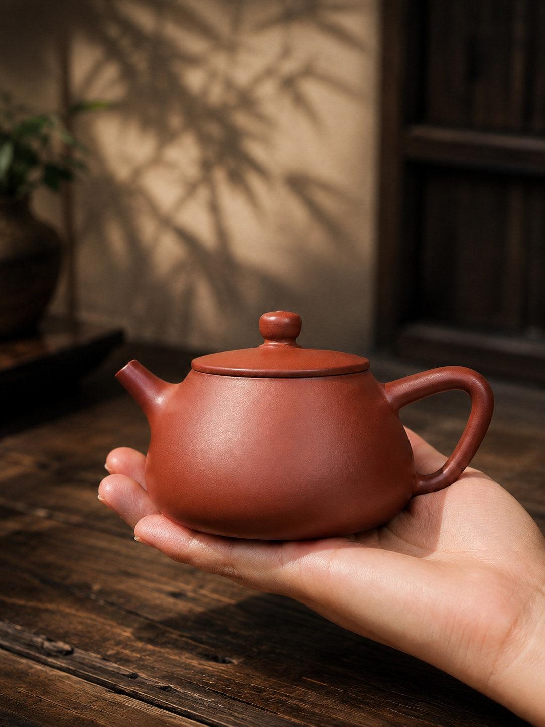 Handmade Flat-Lid Shipiao Yixing Zisha Teapot – Dahongpao Clay, 180ml