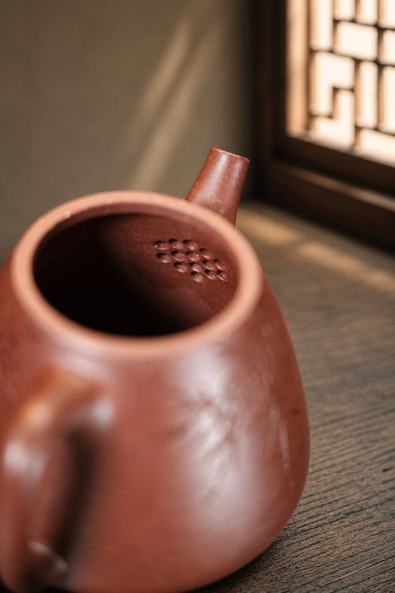 Tall Shipiao Yixing Zisha Teapot – Dicaoqing Zini Clay, 140ml