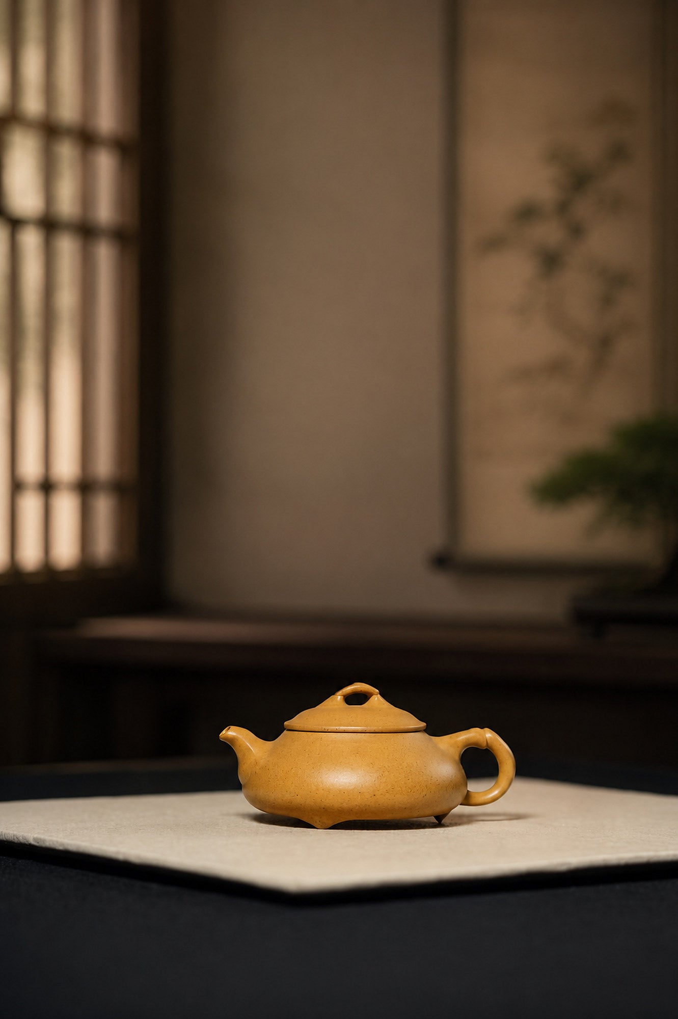 Handmade Shipiao Yixing Zisha Teapot – Golden Duanni Clay, 100ml