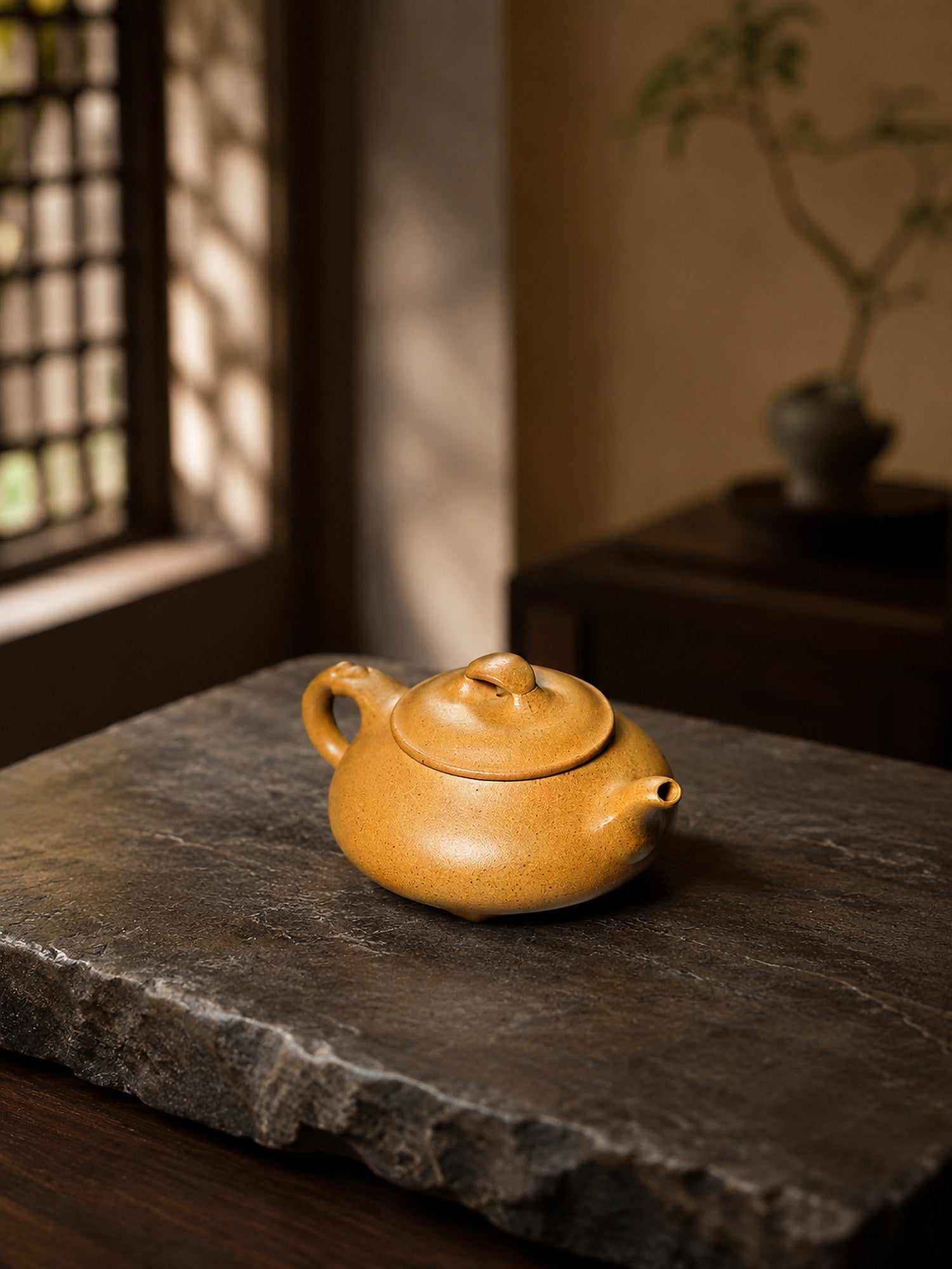 Handmade Shipiao Yixing Zisha Teapot – Golden Duanni Clay, 100ml
