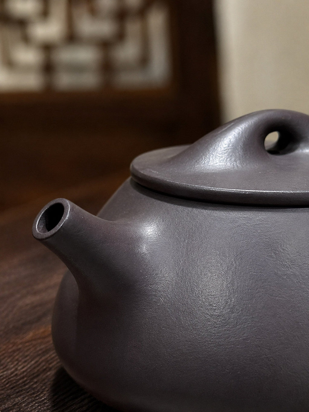 Handmade Jingzhou Shipiao Yixing Zisha Teapot – Hei Duntou Clay, 200ml