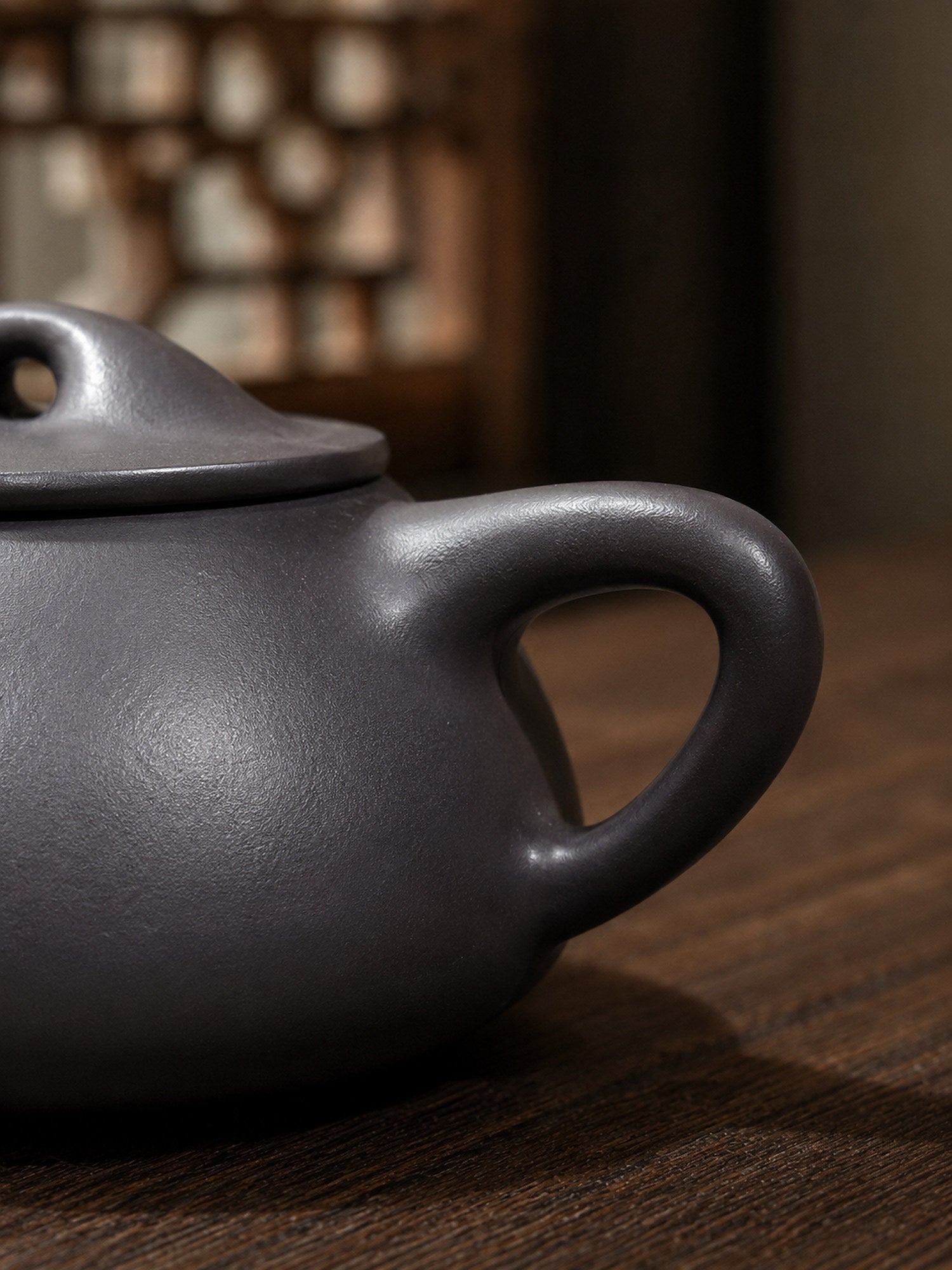 Handmade Jingzhou Shipiao Yixing Zisha Teapot – Hei Duntou Clay, 200ml