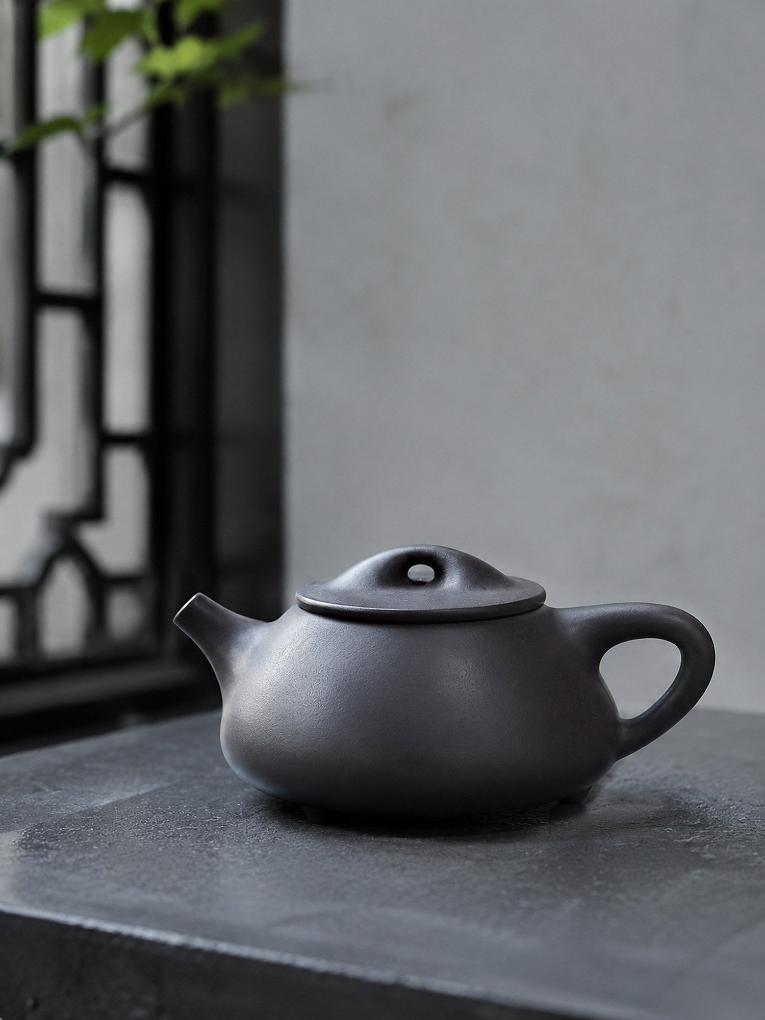 Handmade Jingzhou Shipiao Yixing Zisha Teapot – Hei Duntou Clay, 200ml