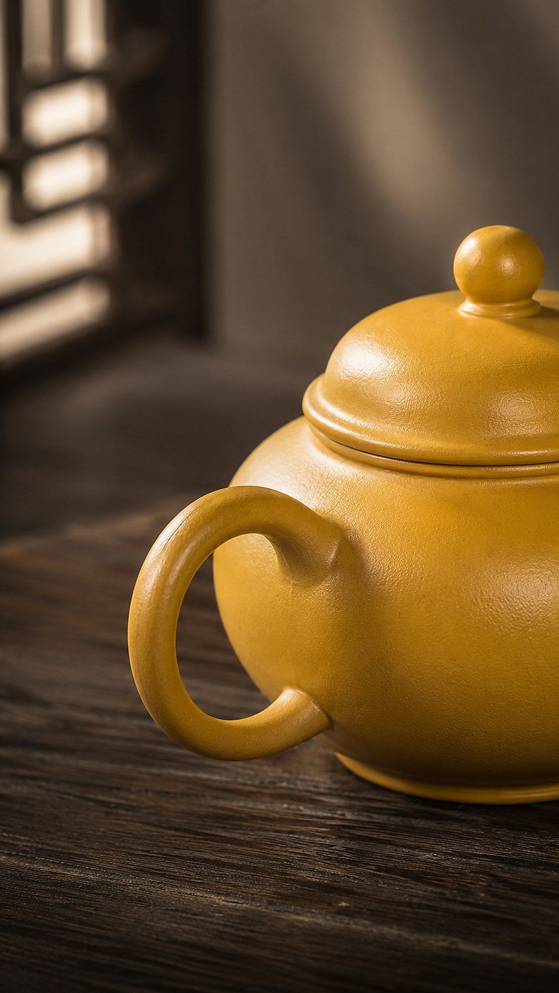 Shuiping Yixing Zisha Teapot – Golden Zhuni Clay, 150ml