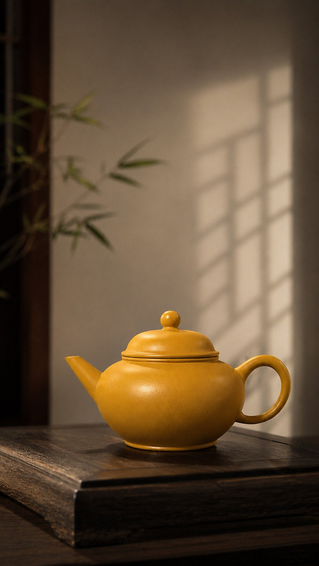 Shuiping Yixing Zisha Teapot – Golden Zhuni Clay, 150ml