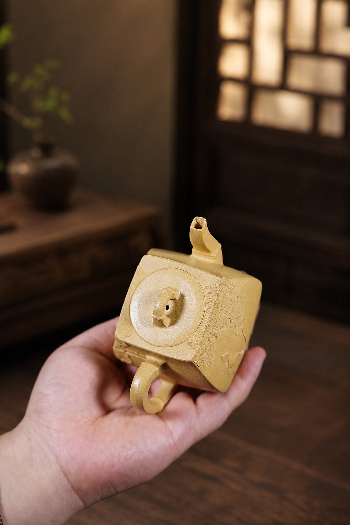 Handmade Square Form Yixing Zisha Teapot – Golden Duanni Clay, 180ml