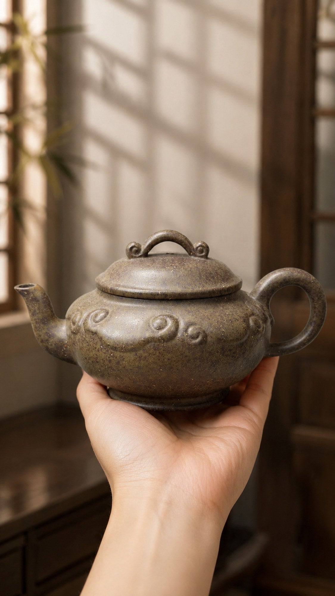 Xiang Yun Ru Yi Yixing Zisha Teapot – Xiekeqing Clay, 120ml