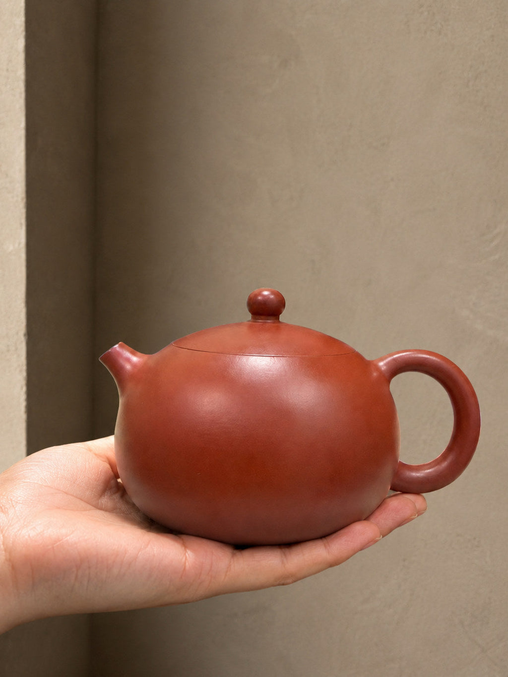 Handmade Xishi Yixing Zisha Teapot – Dahongpao Clay, 180ml