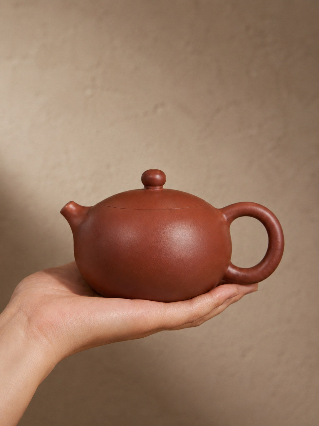Handmade Xishi Yixing Zisha Teapot – Dahongpao Clay, 100ml