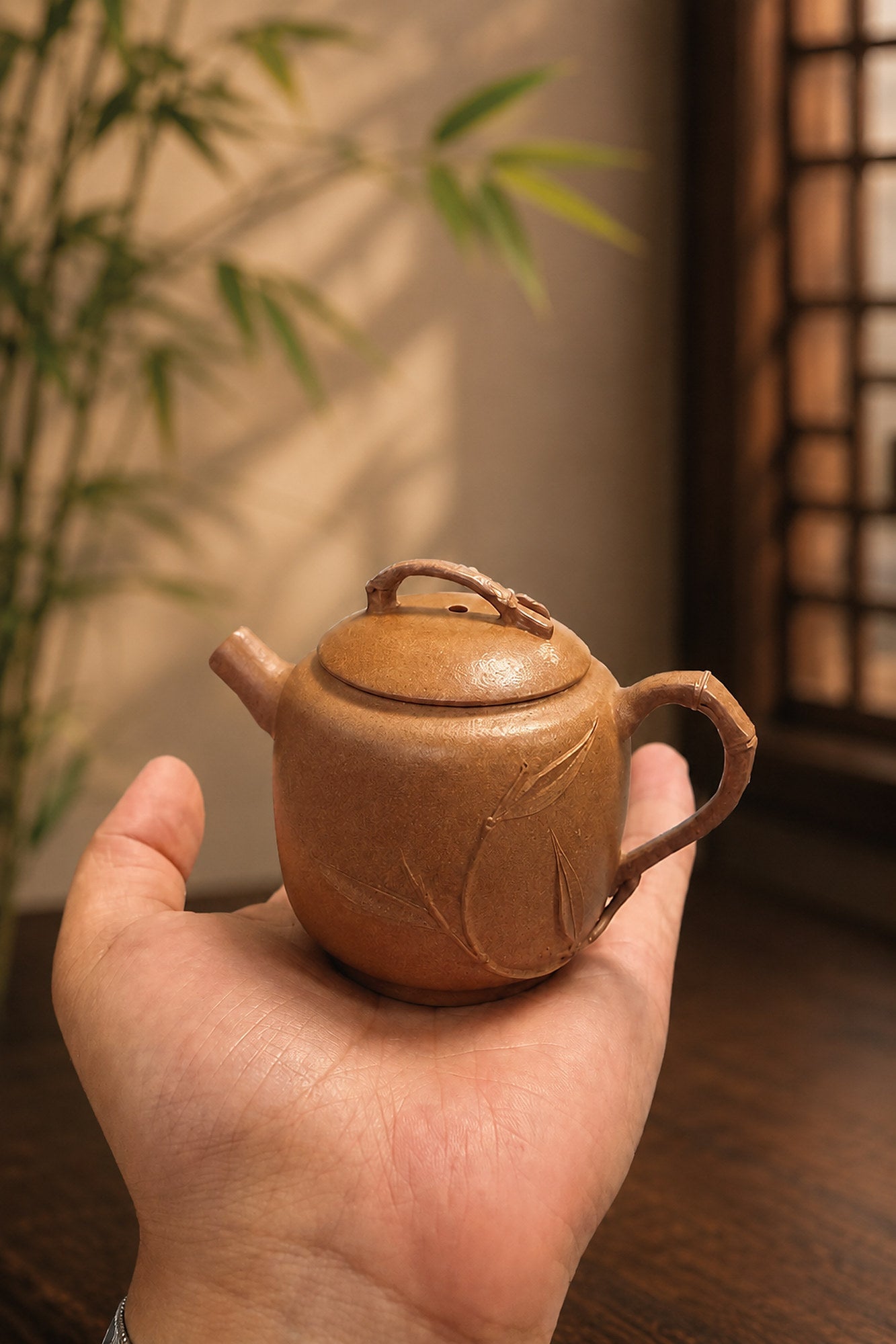 Yuan Zhu Yixing Zisha Teapot – Golden Duanni Clay, 80ml