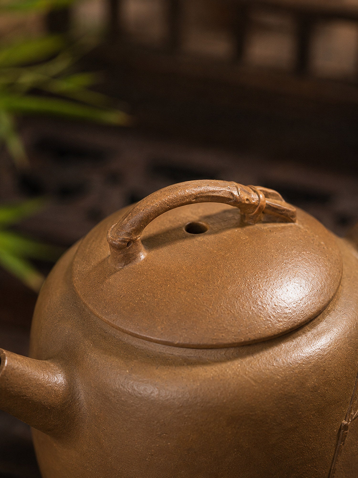 Yuan Zhu Yixing Zisha Teapot – Golden Duanni Clay, 80ml