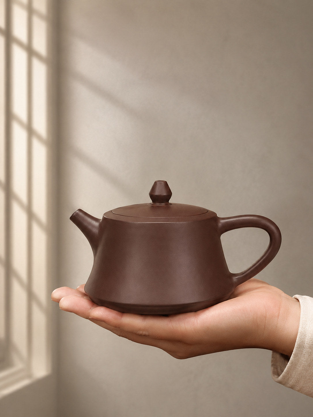 Handmade Zhu Chu Yixing Zisha Teapot – Zipao Yusha Clay, 150ml