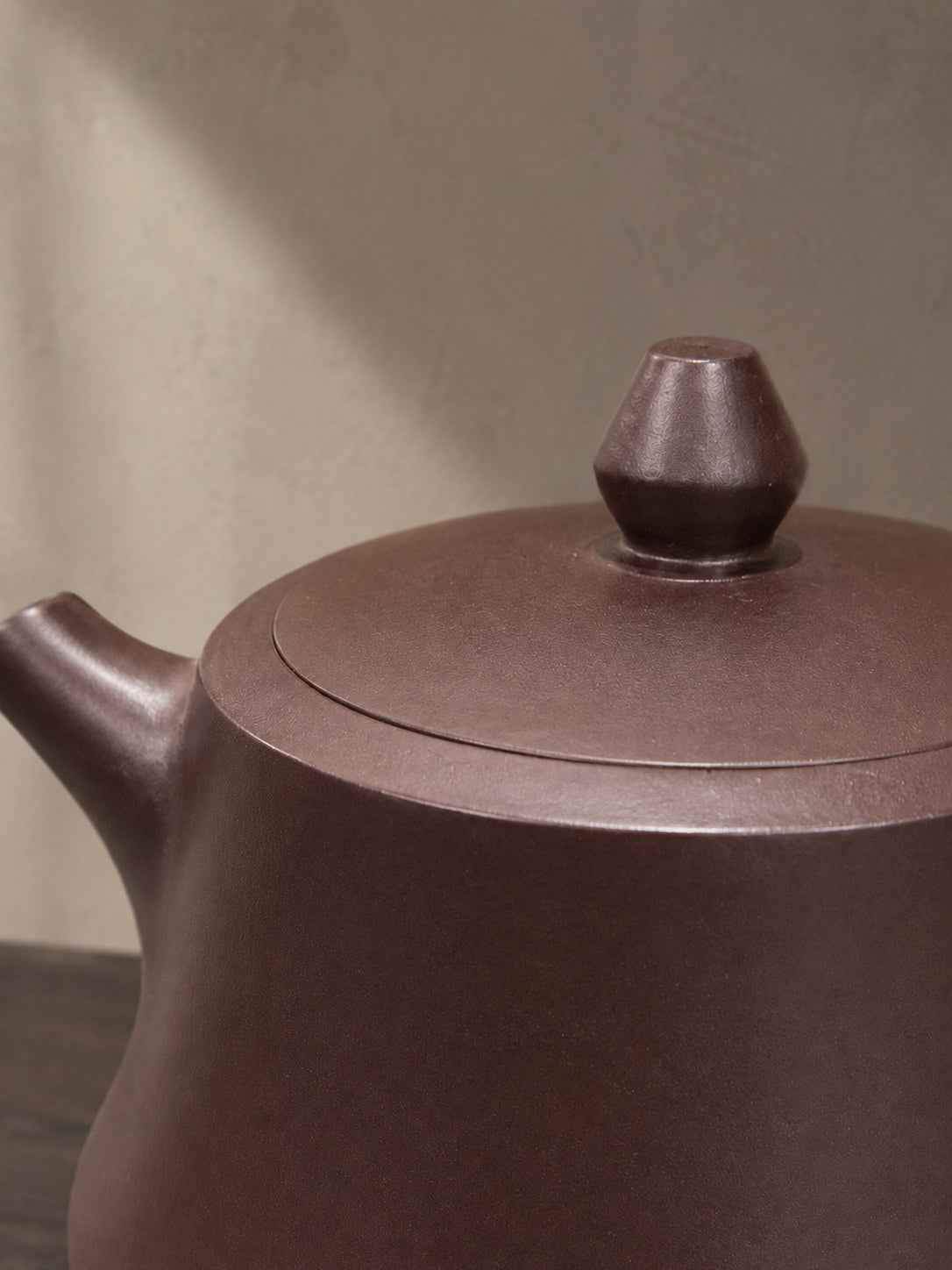 Handmade Zhu Chu Yixing Zisha Teapot – Zipao Yusha Clay, 150ml